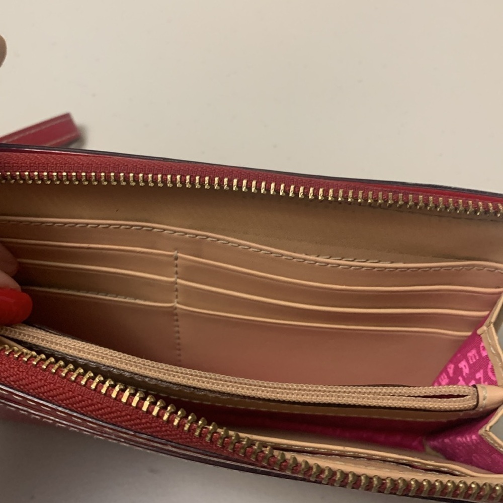 ♠️ Kate Spade Red Leather Wristlet / Wallet Lots of compartmentss fits iPhone ♠ - Picture 8 of 10